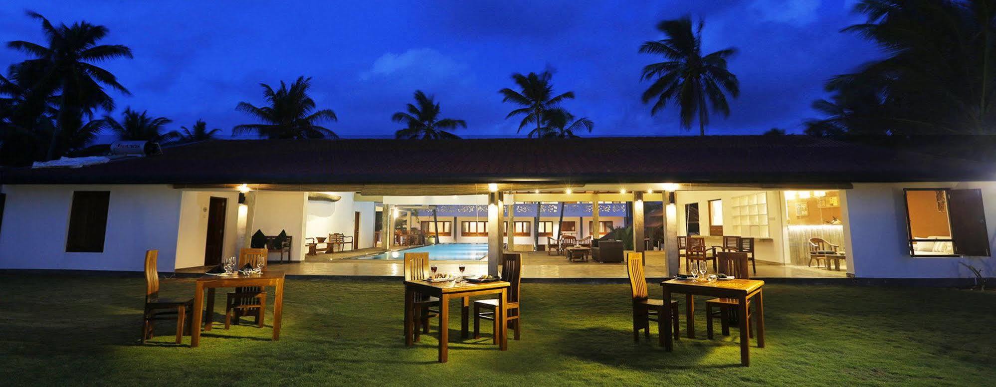 The Beach Boutique Uswetakeiyawa Exterior foto